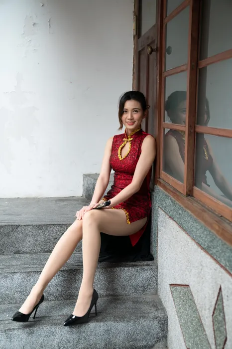 [Mzsock] NO.057 Cai Yixin, ultra short cheongsam, stockings, high heels, beautiful legs, outdoor shot street photography#[55P]-39