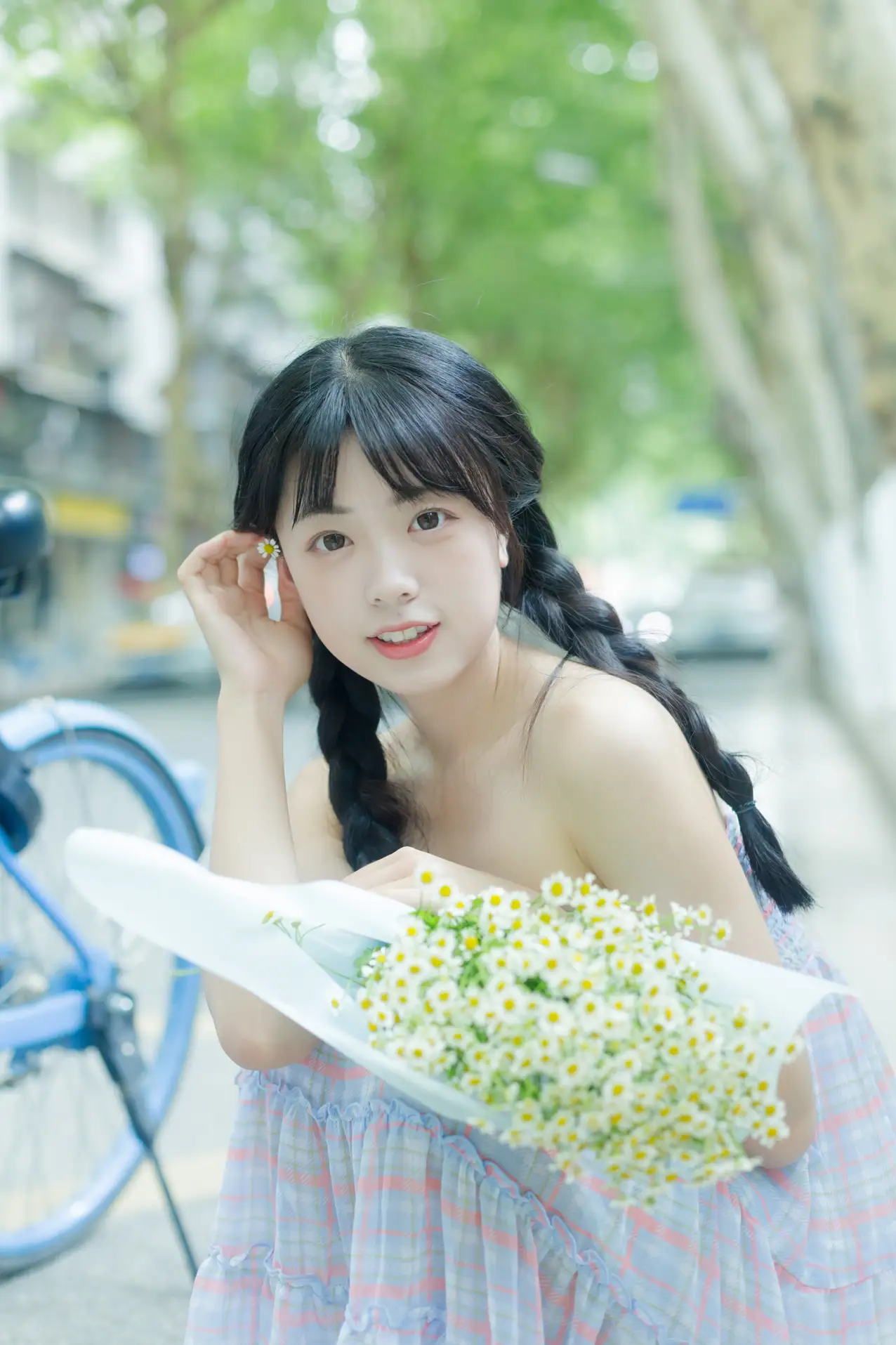 [YITUYU] 2022.08.12 Vol.1688 – Summer is the smell of chamomile Cute bubbles#[33P]-29